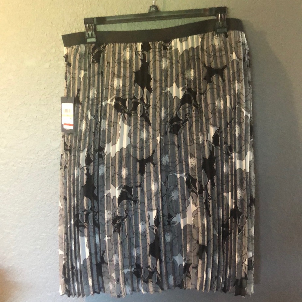Pleated Skirt